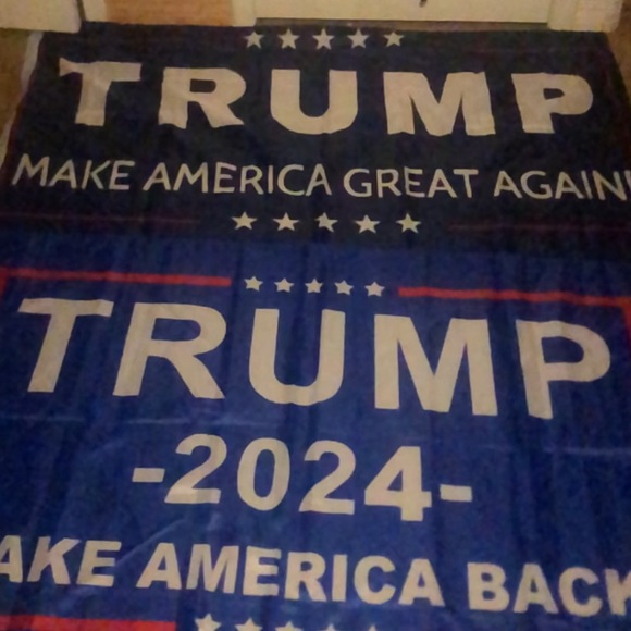 Trump flags - Picture 2 of 3